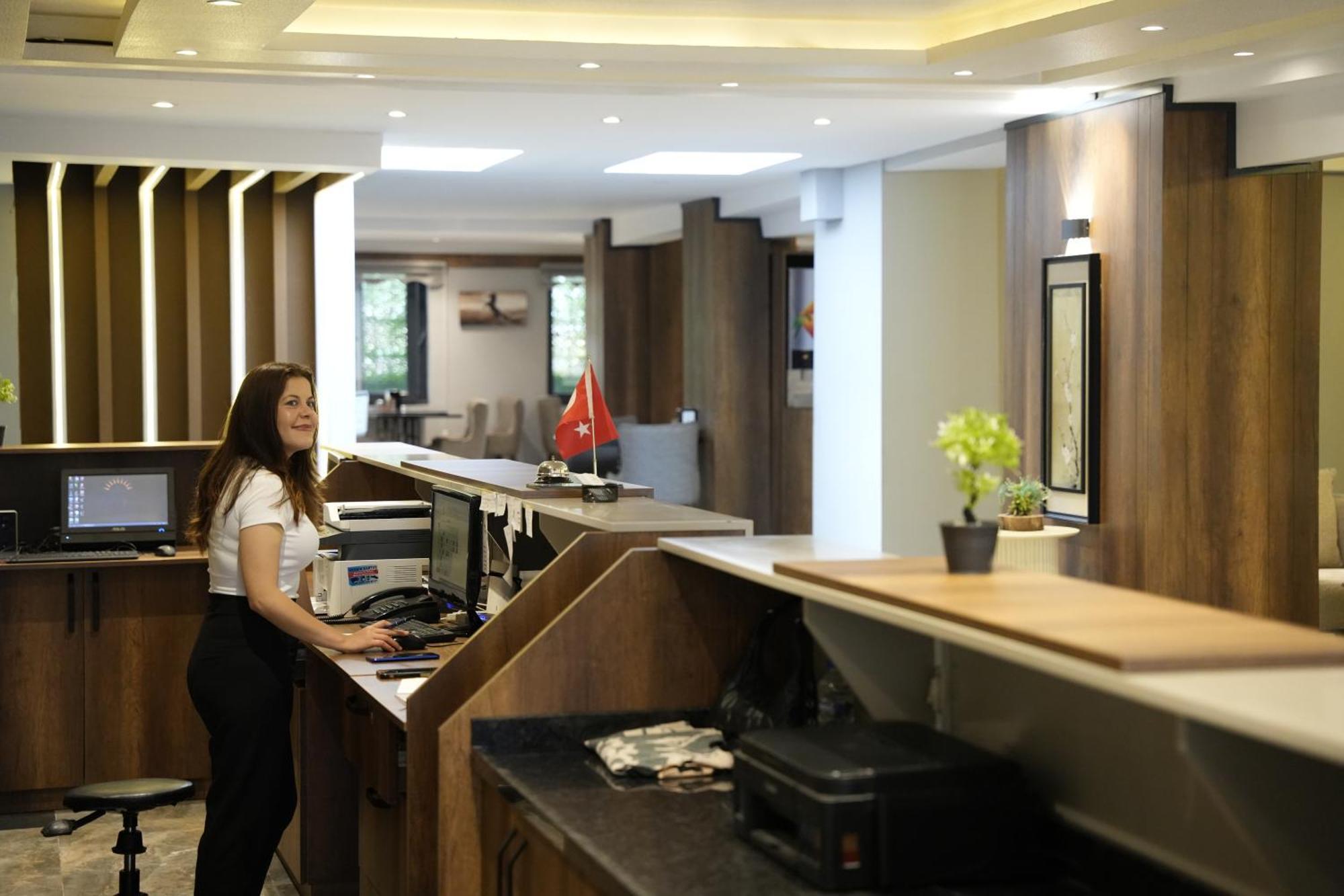 Eniza Hotel メルスィン エクステリア 写真